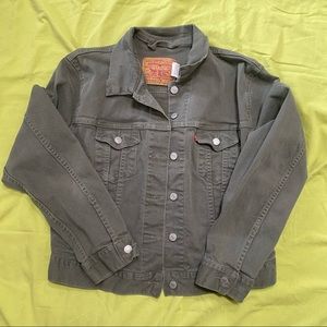 Levi’s trucker jacket